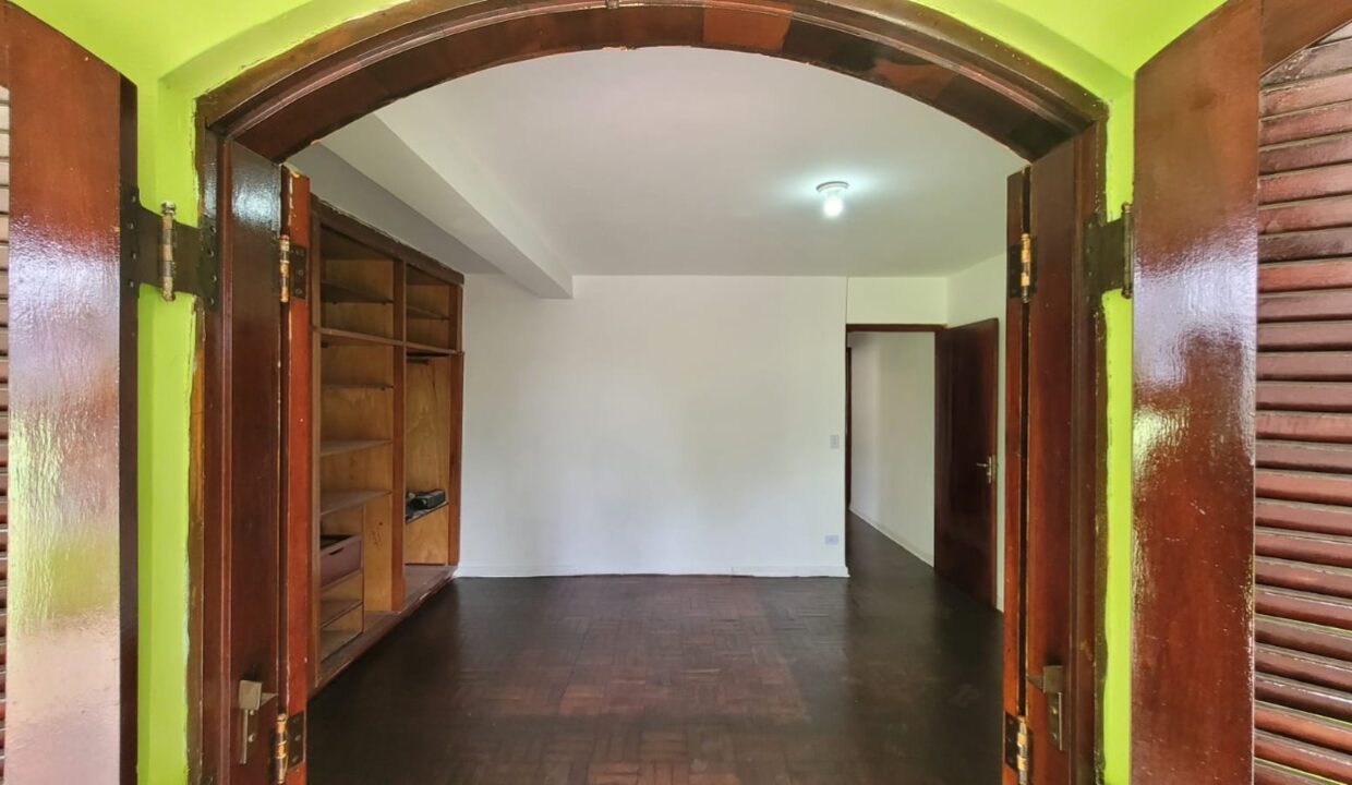 casas a venda embu das artes 7